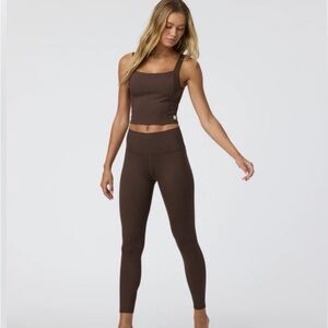 Vuori Chocolate Ribbed Activewear Set